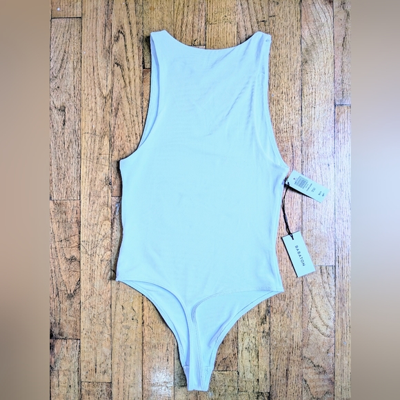 NWT Aritzia Babaton White 90's Contour Bodysuit XS - Picture 1 of 3